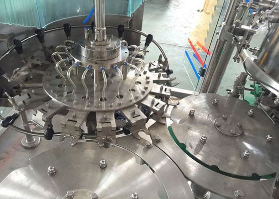 Máquina de empacotamento automática profissional da alimentação animal de máquina de enchimento 15000B/H do suco fornecedor