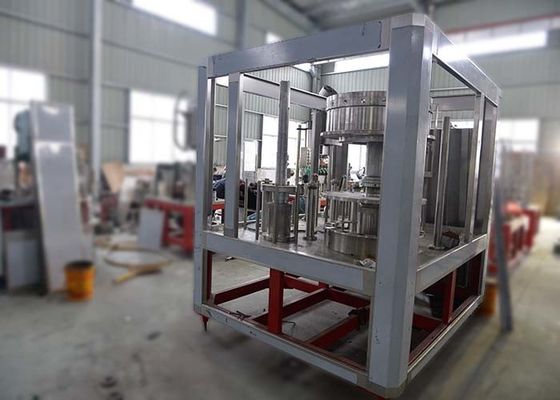 Máquina de engarrafamento exata alta da água mineral, máquina de engarrafamento automática da bebida do gás fornecedor