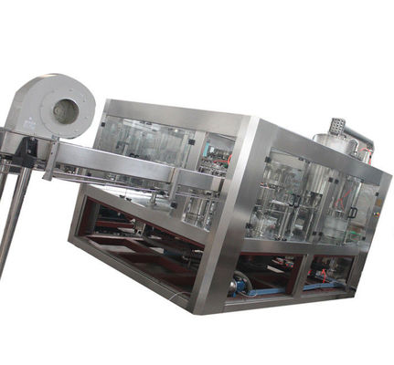Máquina de enchimento carbonatada garrafa da bebida do ANIMAL DE ESTIMAÇÃO, 3 em 1 máquina de enchimento carbonatada da água fornecedor