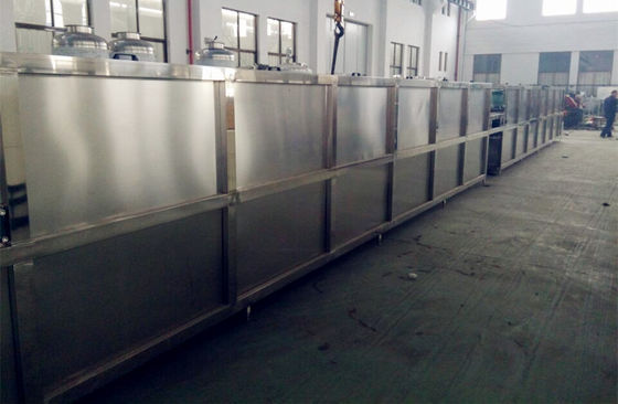 Máquina de engarrafamento de 10000 BPH Monoblock fornecedor